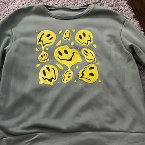 Crewneck with smiley faces!